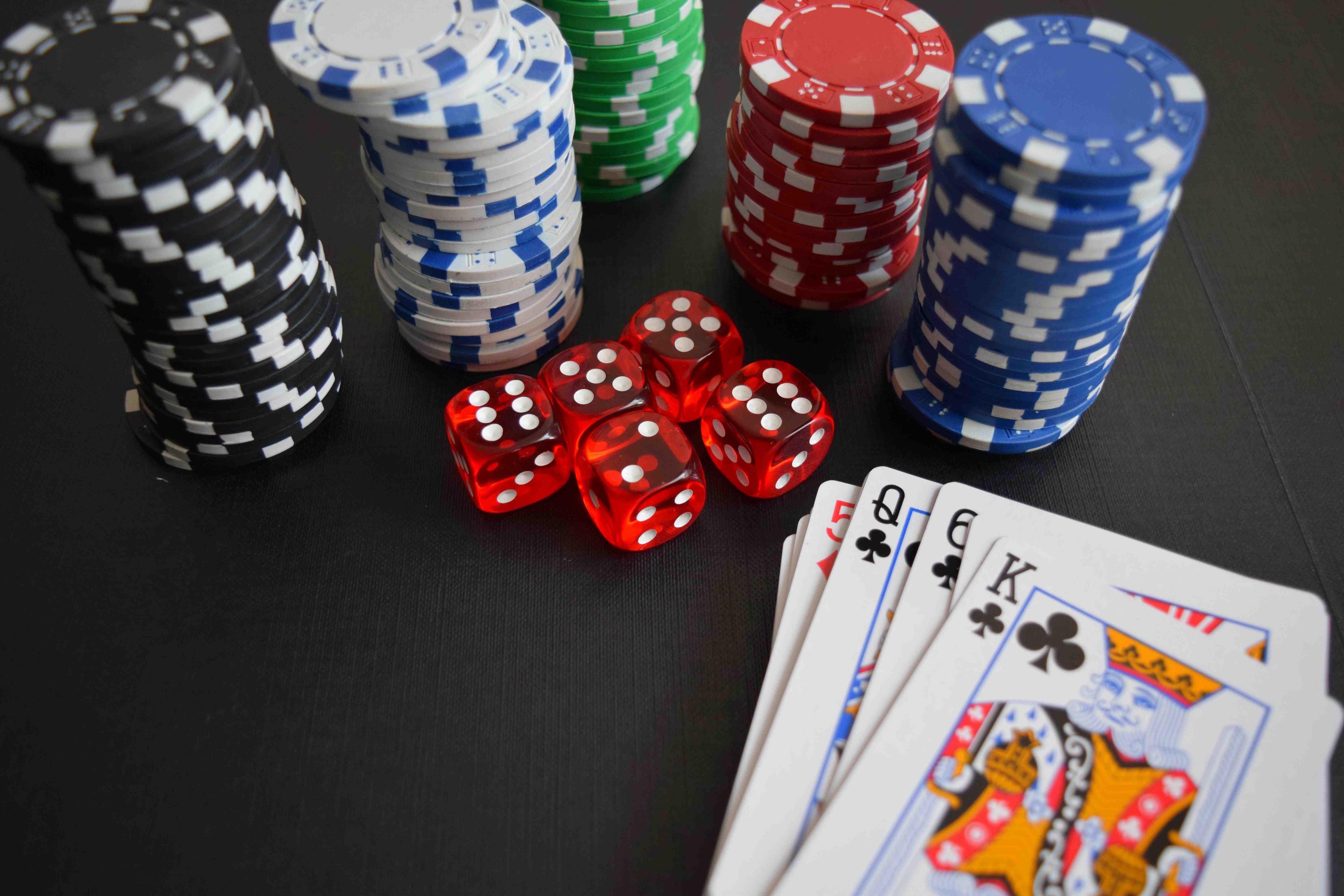 Tampilan game slot online populer di cemara77 dengan desain menarik dan penuh warna